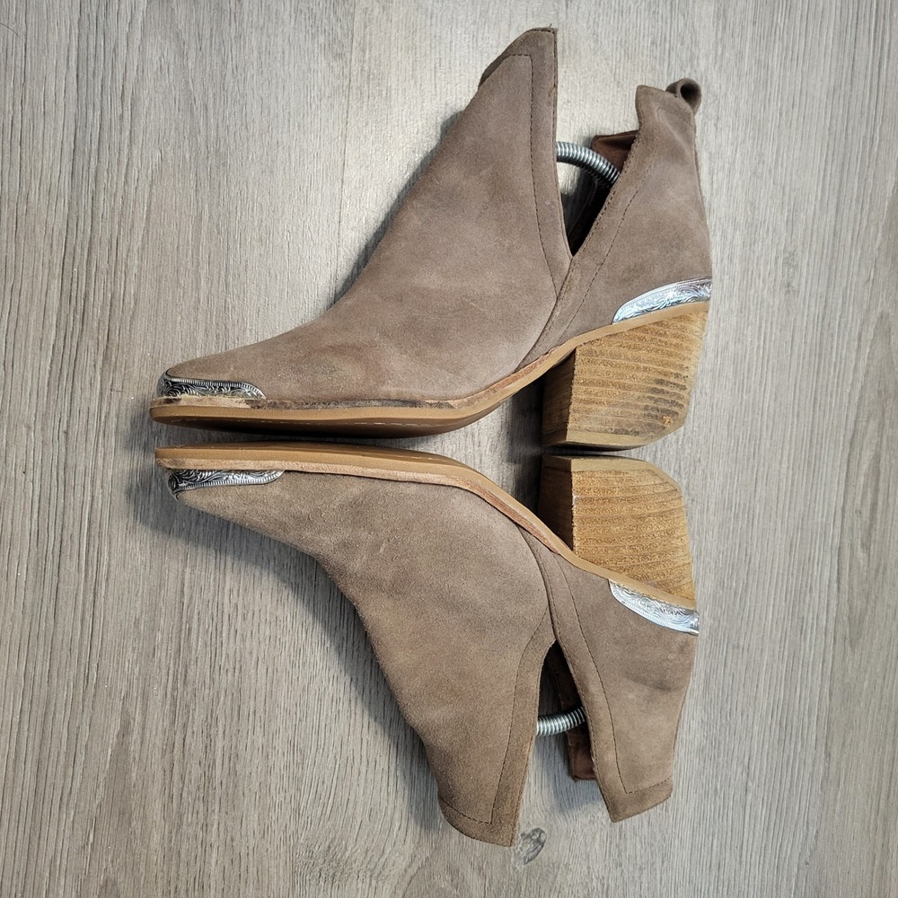 Jeffrey Campbell Cromwell Suede Western Ankle Boots Taupe Silver Metal 7.5 - Picture 7 of 9